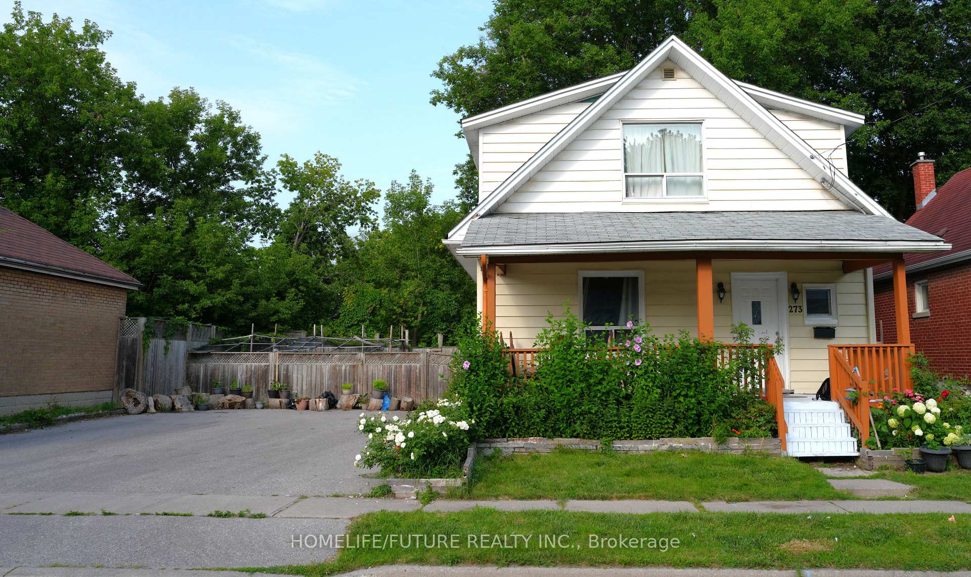 Photo 3 of 273 Haig Street, Oshawa, O'Neill — HOMEH