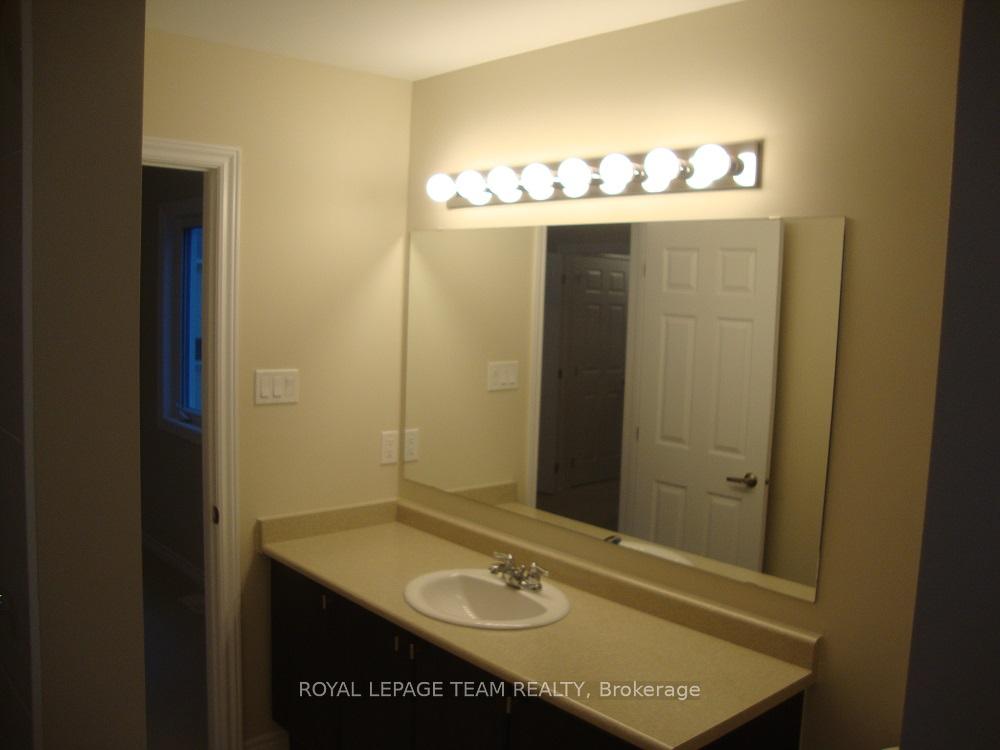 Photo 2 of 3044 Freshwater Way, Ottawa, Barrhaven - Half Moon Bay — HOMEH