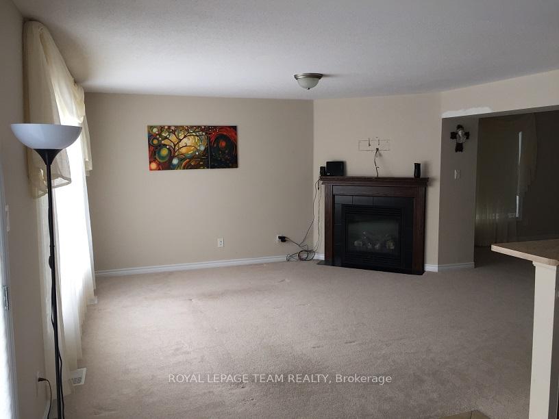 Photo 4 of 3044 Freshwater Way, Ottawa, Barrhaven - Half Moon Bay — HOMEH