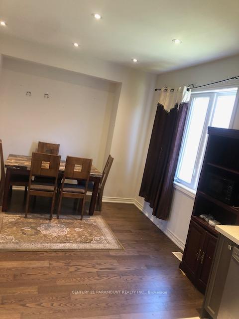 Photo 7 of 46 Hashmi Place, Brampton, Credit Valley — HOMEH