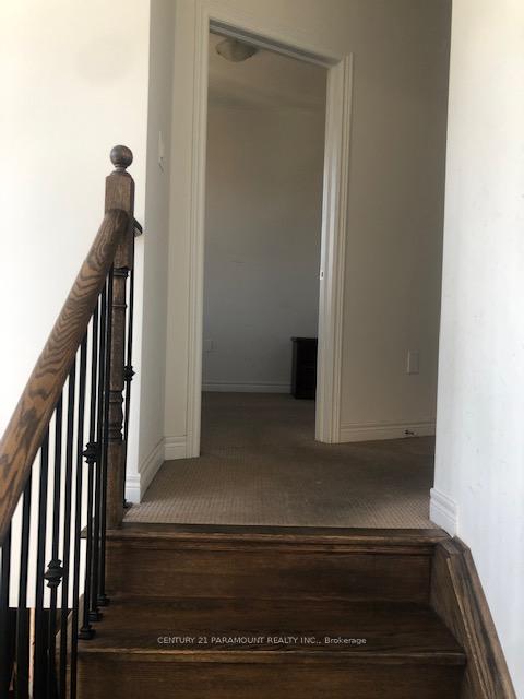 Photo 13 of 46 Hashmi Place, Brampton, Credit Valley — HOMEH
