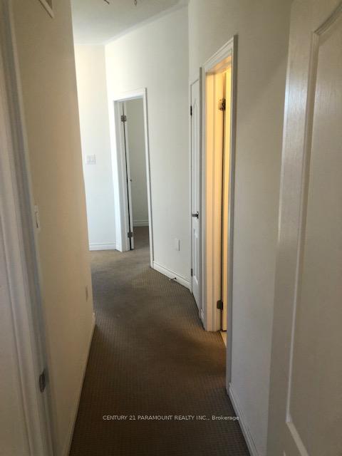 Photo 18 of 46 Hashmi Place, Brampton, Credit Valley — HOMEH