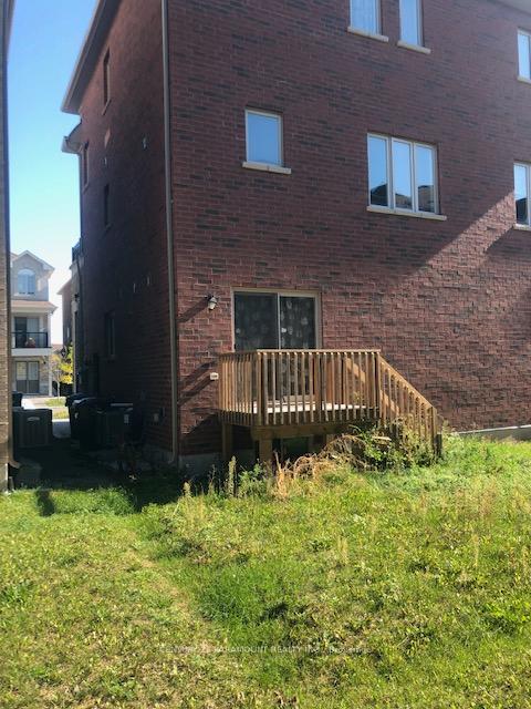 Photo 26 of 46 Hashmi Place, Brampton, Credit Valley — HOMEH