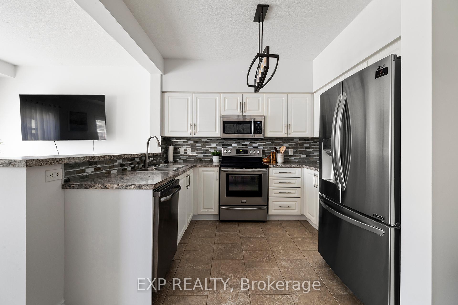 Photo 11 of Unit 61, 9 Hampton Brook Way, Hamilton, Mount Hope — HOMEH