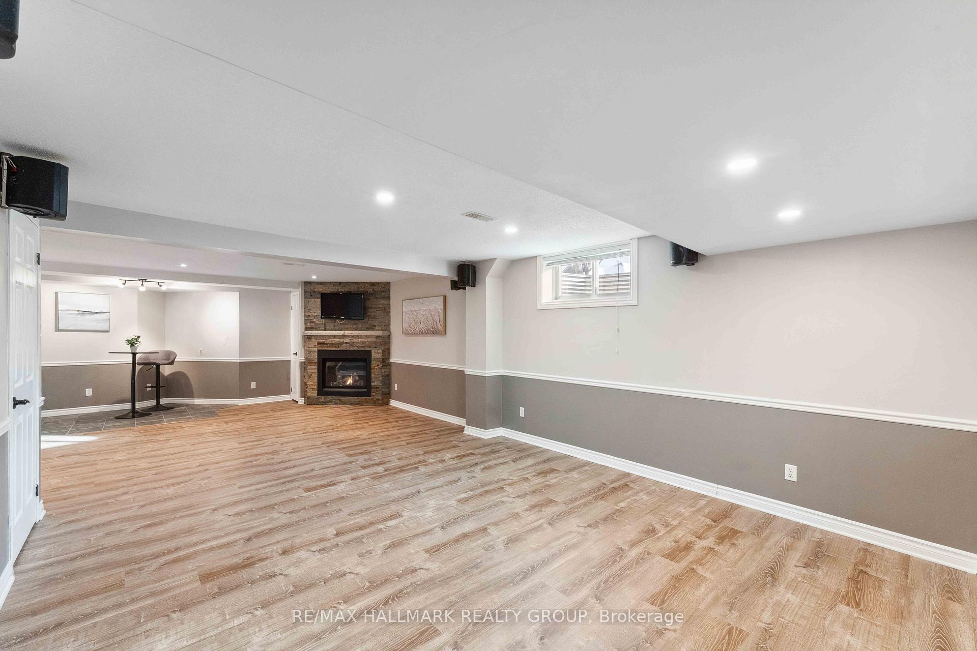 Photo 33 of 30 Avonhurst Avenue, Ottawa, Barrhaven - Longfields — HOMEH