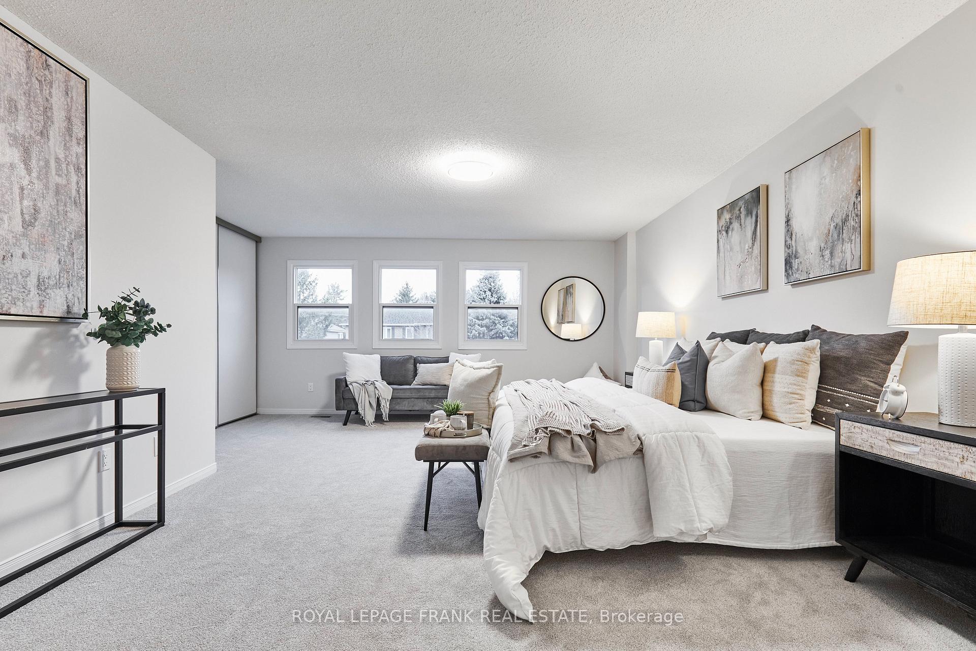 Photo 20 of 920 Royal Orchard Drive, Oshawa, Pinecrest — HOMEH