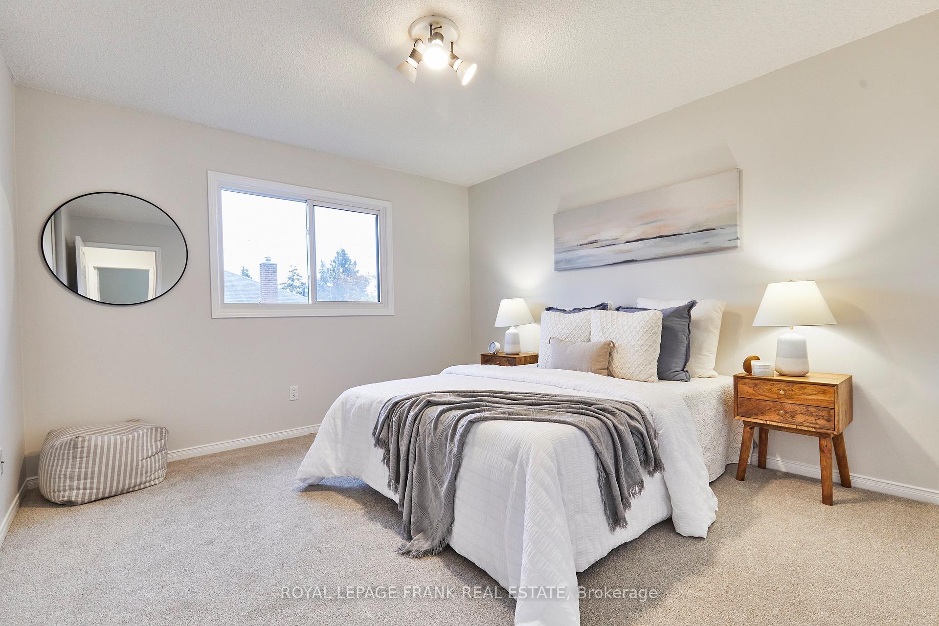 Photo 25 of 920 Royal Orchard Drive, Oshawa, Pinecrest — HOMEH