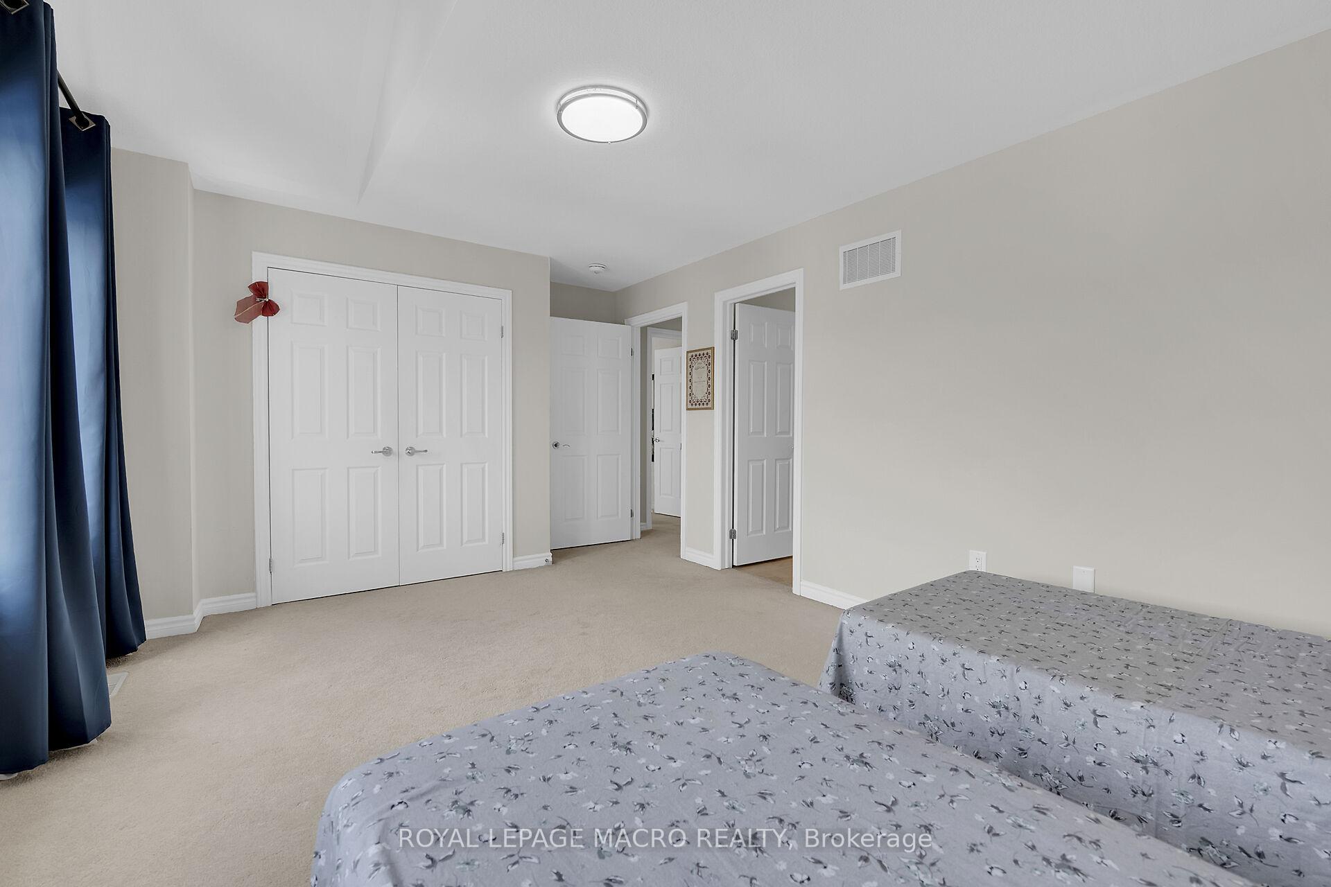 Photo 12 of 88 Bellroyal Crescent, Hamilton, Stoney Creek Mountain — HOMEH