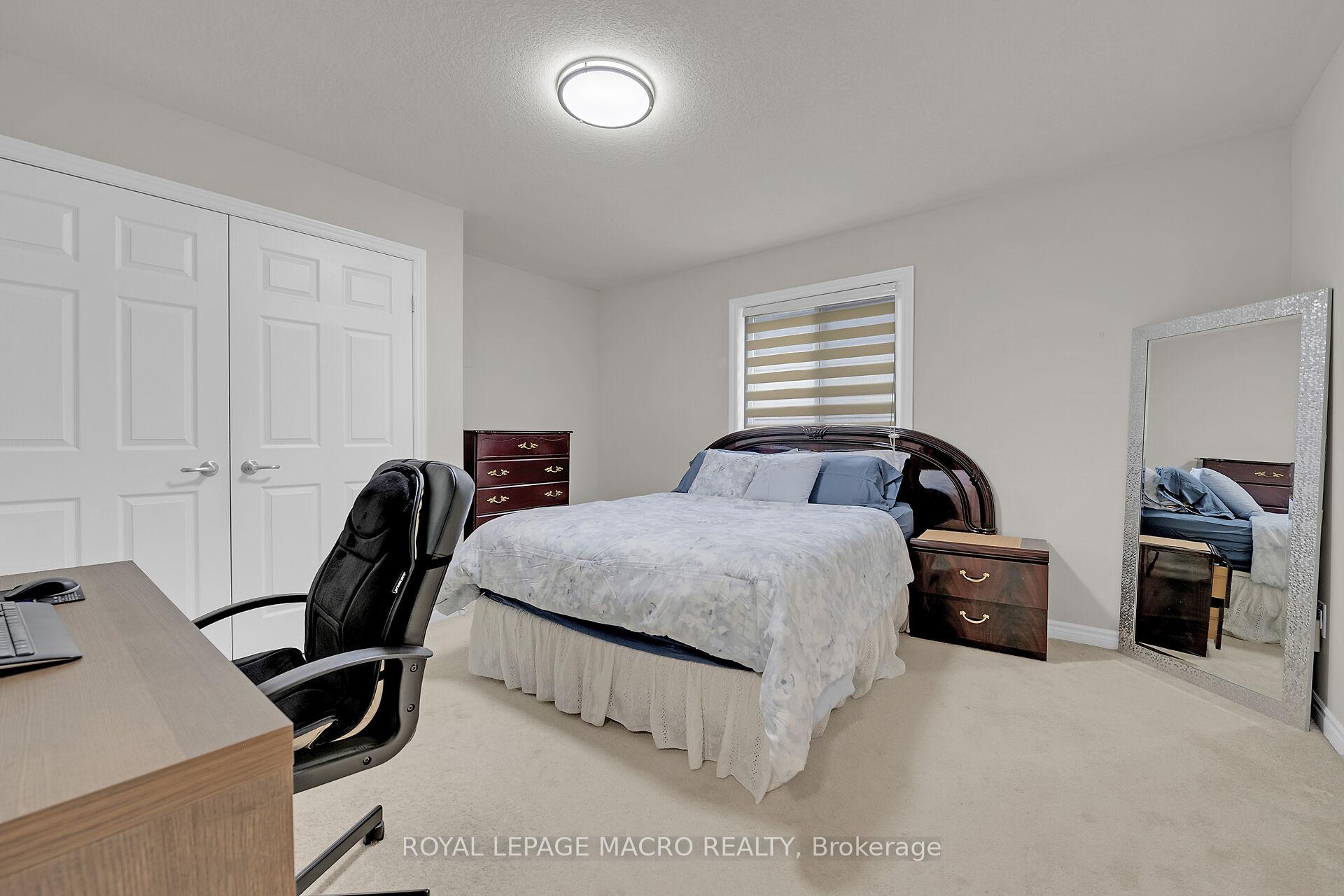 Photo 14 of 88 Bellroyal Crescent, Hamilton, Stoney Creek Mountain — HOMEH