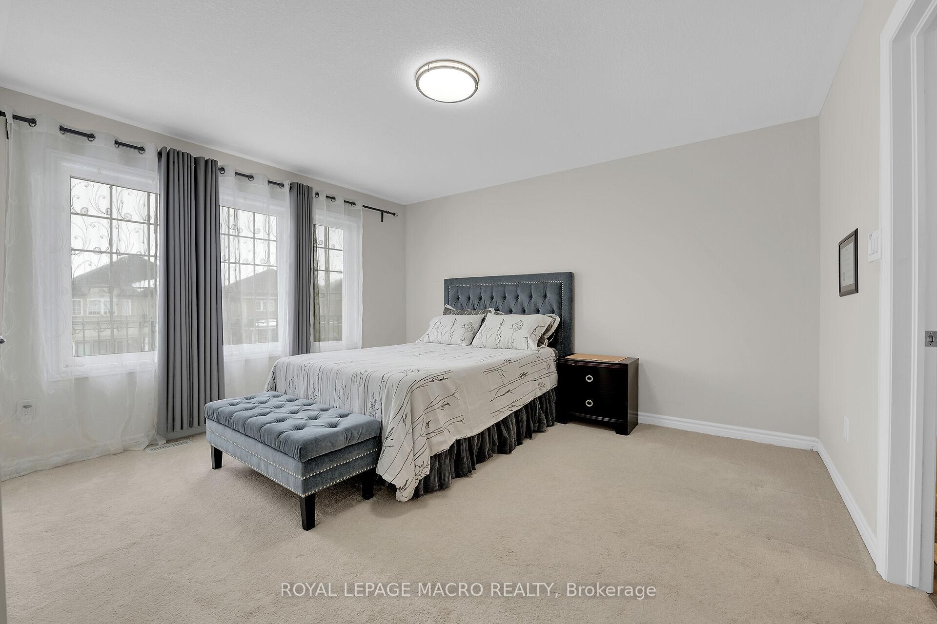 Photo 15 of 88 Bellroyal Crescent, Hamilton, Stoney Creek Mountain — HOMEH