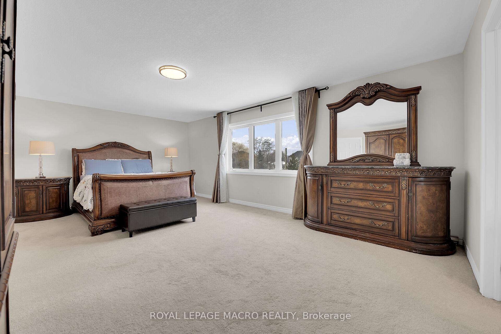 Photo 18 of 88 Bellroyal Crescent, Hamilton, Stoney Creek Mountain — HOMEH