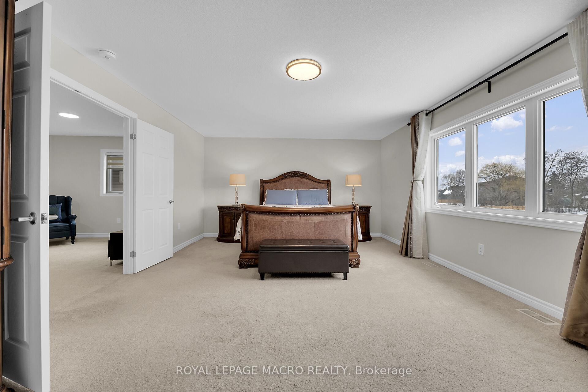 Photo 19 of 88 Bellroyal Crescent, Hamilton, Stoney Creek Mountain — HOMEH