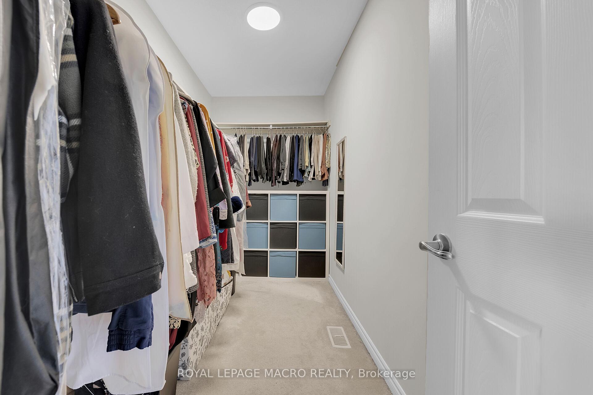 Photo 21 of 88 Bellroyal Crescent, Hamilton, Stoney Creek Mountain — HOMEH