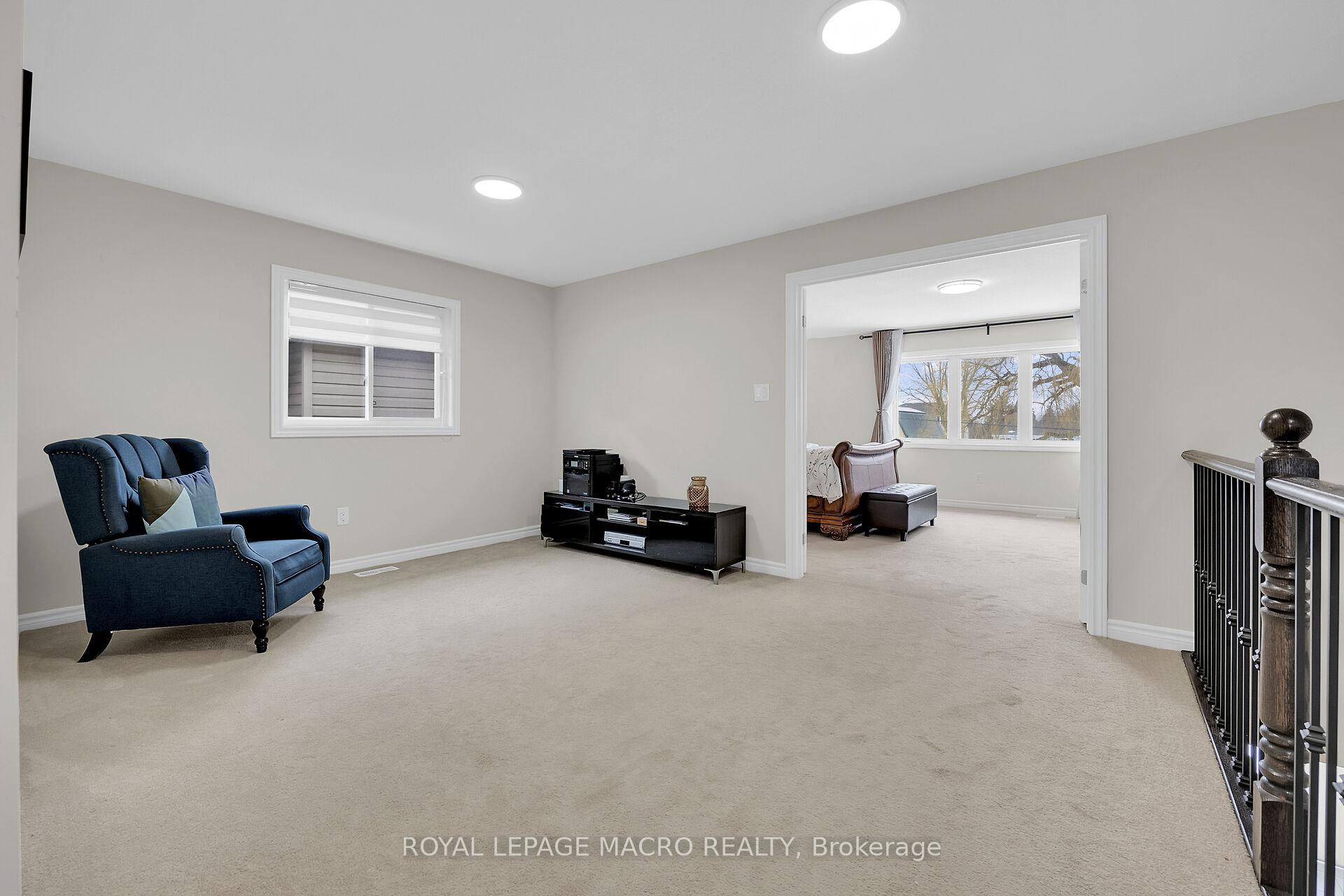 Photo 25 of 88 Bellroyal Crescent, Hamilton, Stoney Creek Mountain — HOMEH