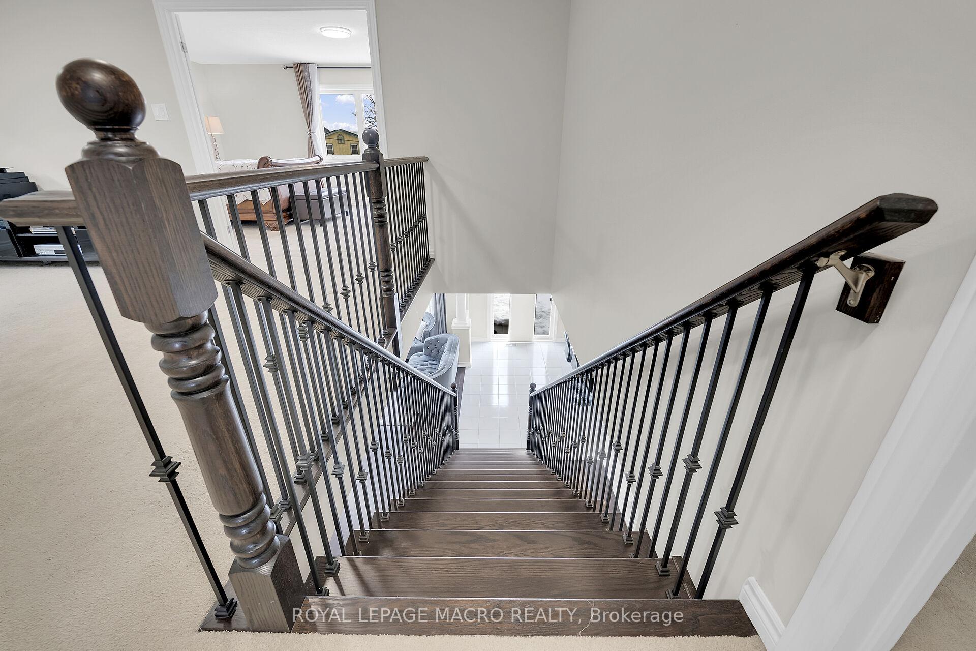 Photo 26 of 88 Bellroyal Crescent, Hamilton, Stoney Creek Mountain — HOMEH