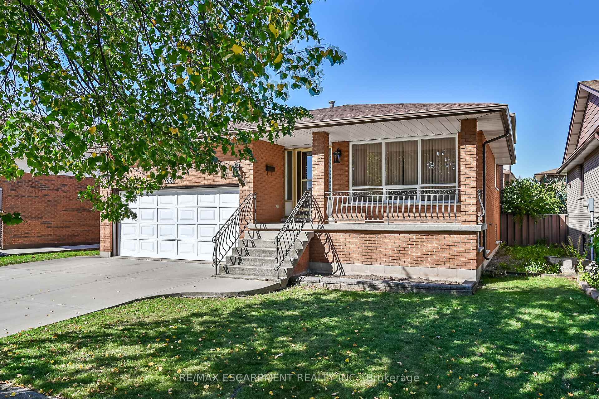 Photo 2 of 65 Ellington Avenue, Hamilton, Stoney Creek — HOMEH