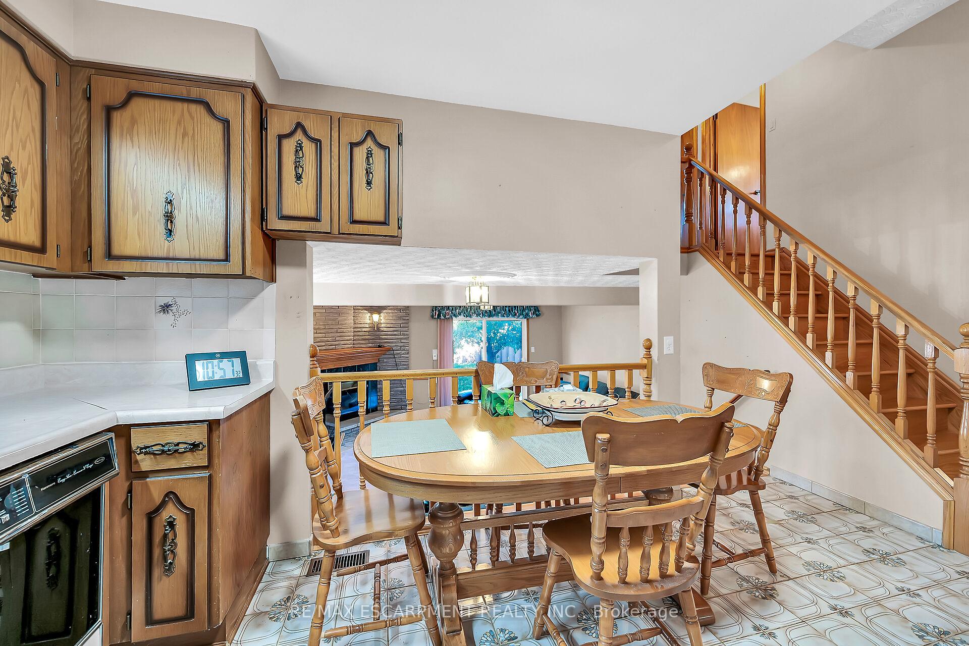 Photo 19 of 65 Ellington Avenue, Hamilton, Stoney Creek — HOMEH