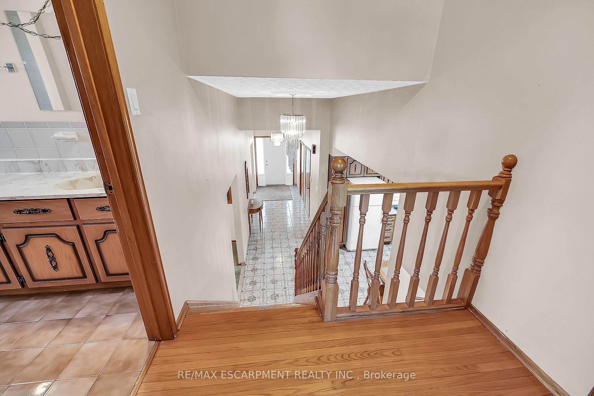 Photo 29 of 65 Ellington Avenue, Hamilton, Stoney Creek — HOMEH