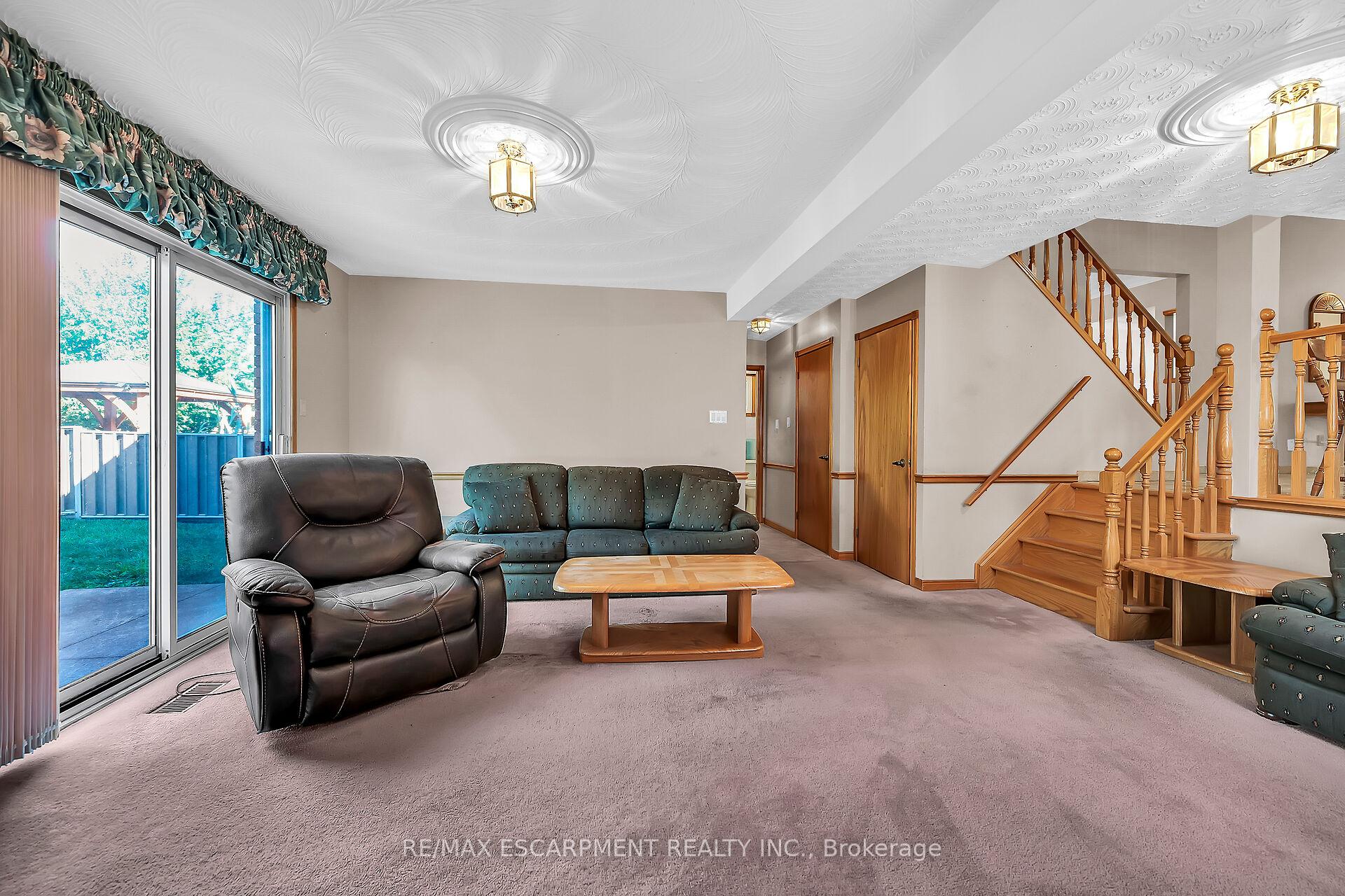 Photo 32 of 65 Ellington Avenue, Hamilton, Stoney Creek — HOMEH