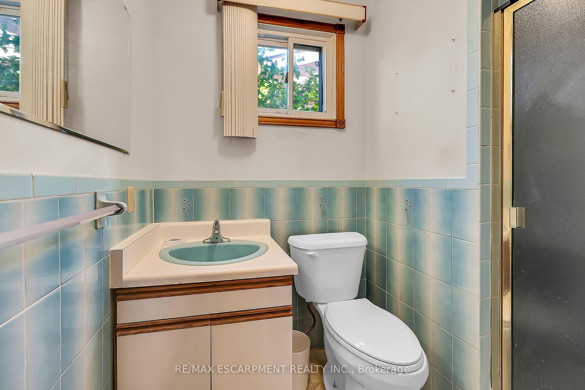 Photo 36 of 65 Ellington Avenue, Hamilton, Stoney Creek — HOMEH