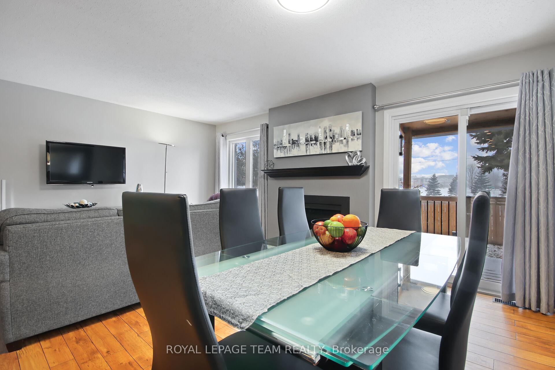Photo 11 of 24 Armadale Crescent, Ottawa, Barrhaven - Cedargrove/Fraserdale — HOMEH