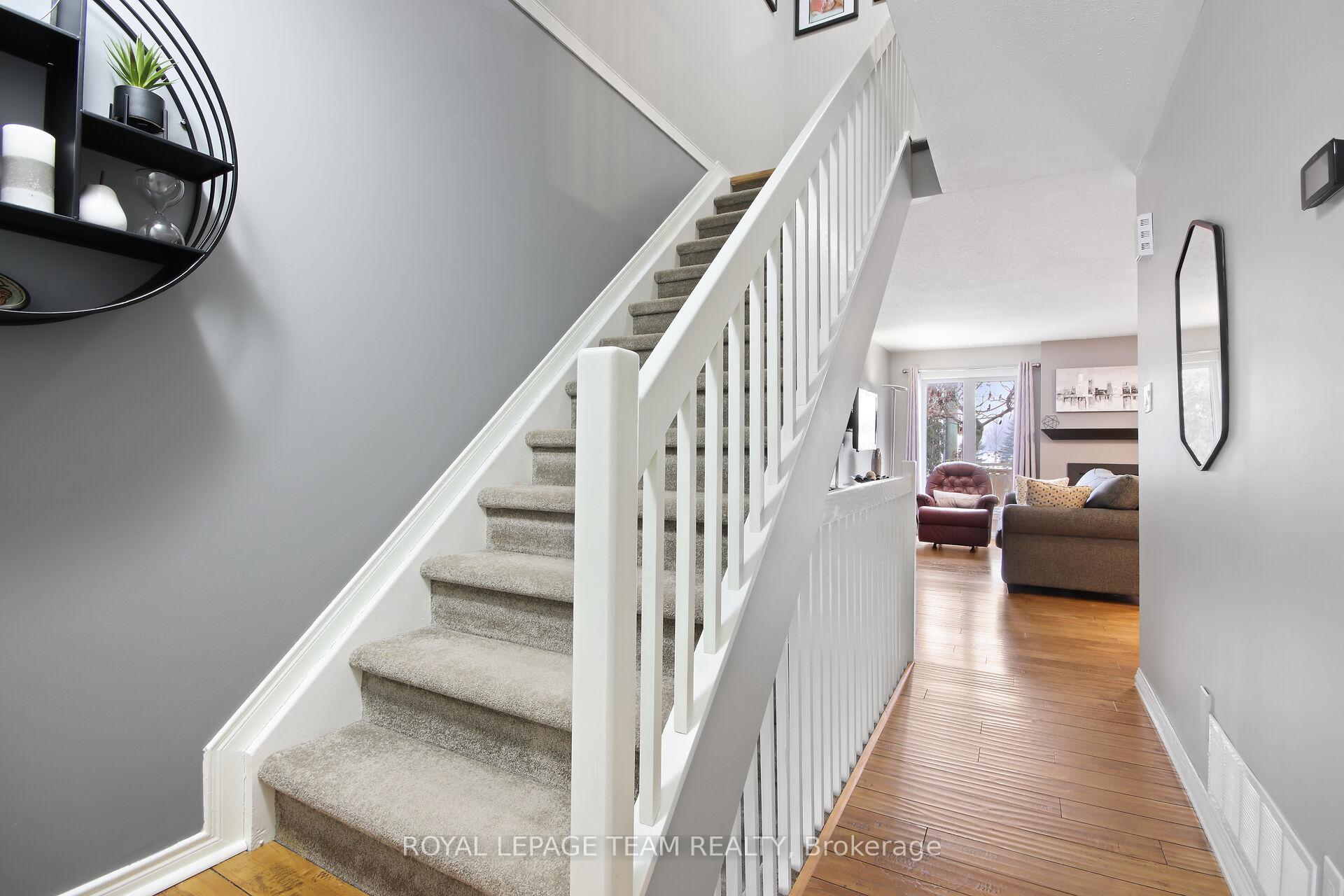 Photo 16 of 24 Armadale Crescent, Ottawa, Barrhaven - Cedargrove/Fraserdale — HOMEH