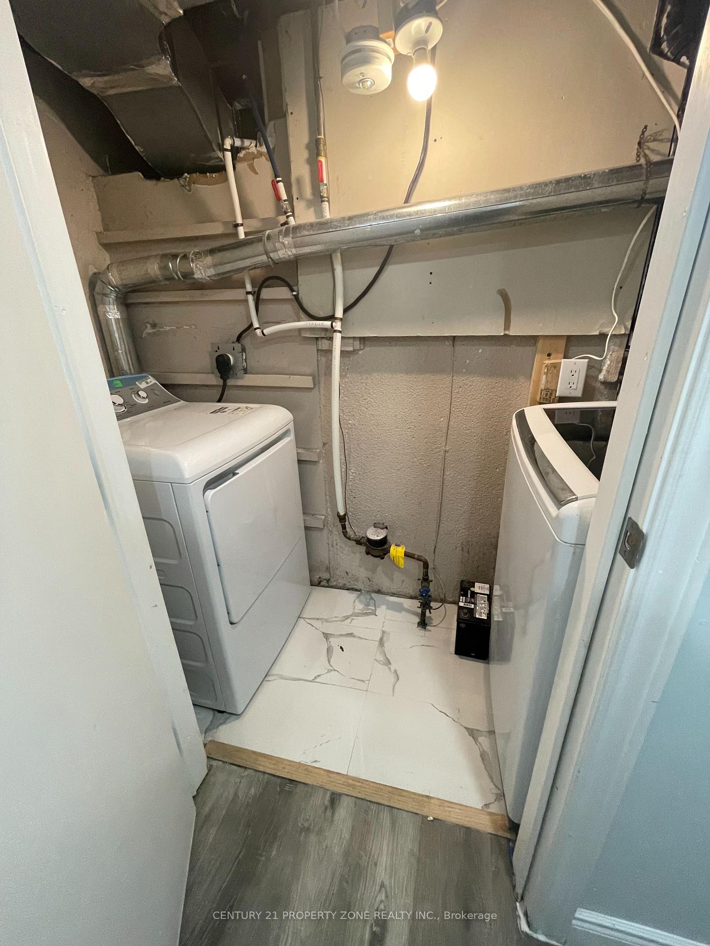Photo 6 of Unit Basement, 117 Harold Street, Brampton, Brampton South — HOMEH