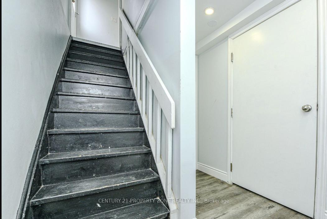Photo 7 of Unit Basement, 117 Harold Street, Brampton, Brampton South — HOMEH