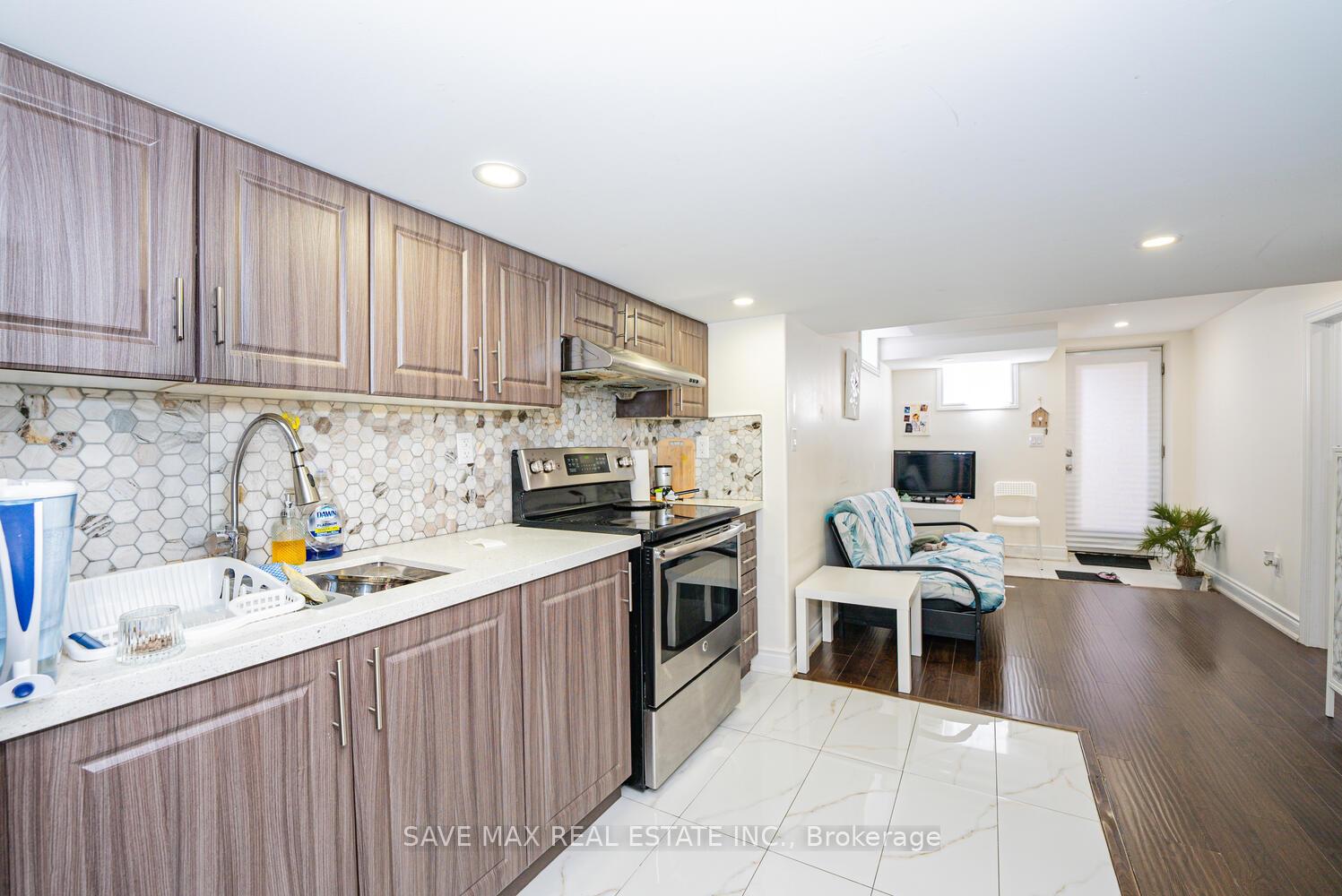 Photo 8 of Unit Basement, 20 Desert Garden Drive, Brampton, Northwest Brampton — HOMEH