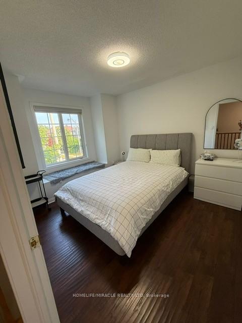 Photo 10 of 32 Thorpe (Upper) Crescent, Brampton, Fletcher's Meadow — HOMEH
