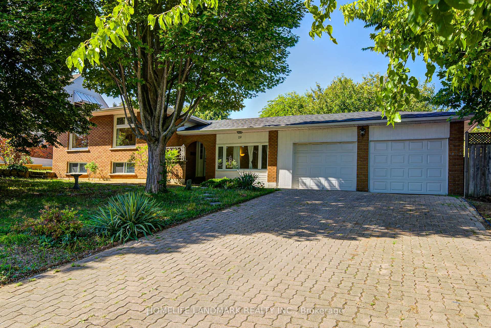 Photo 1 of 19 Sheldon Street, Hamilton, Dundas — HOMEH