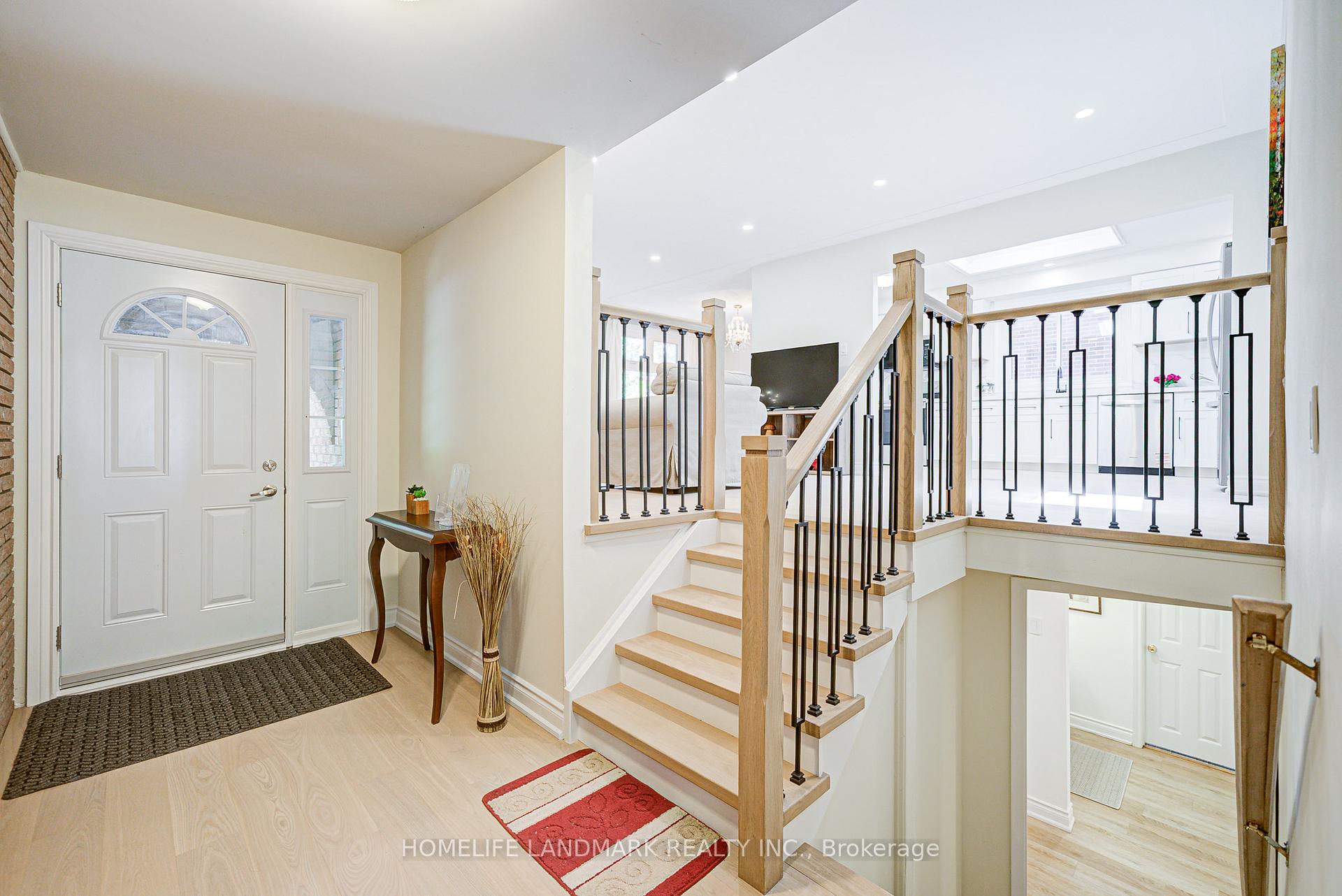 Photo 5 of 19 Sheldon Street, Hamilton, Dundas — HOMEH