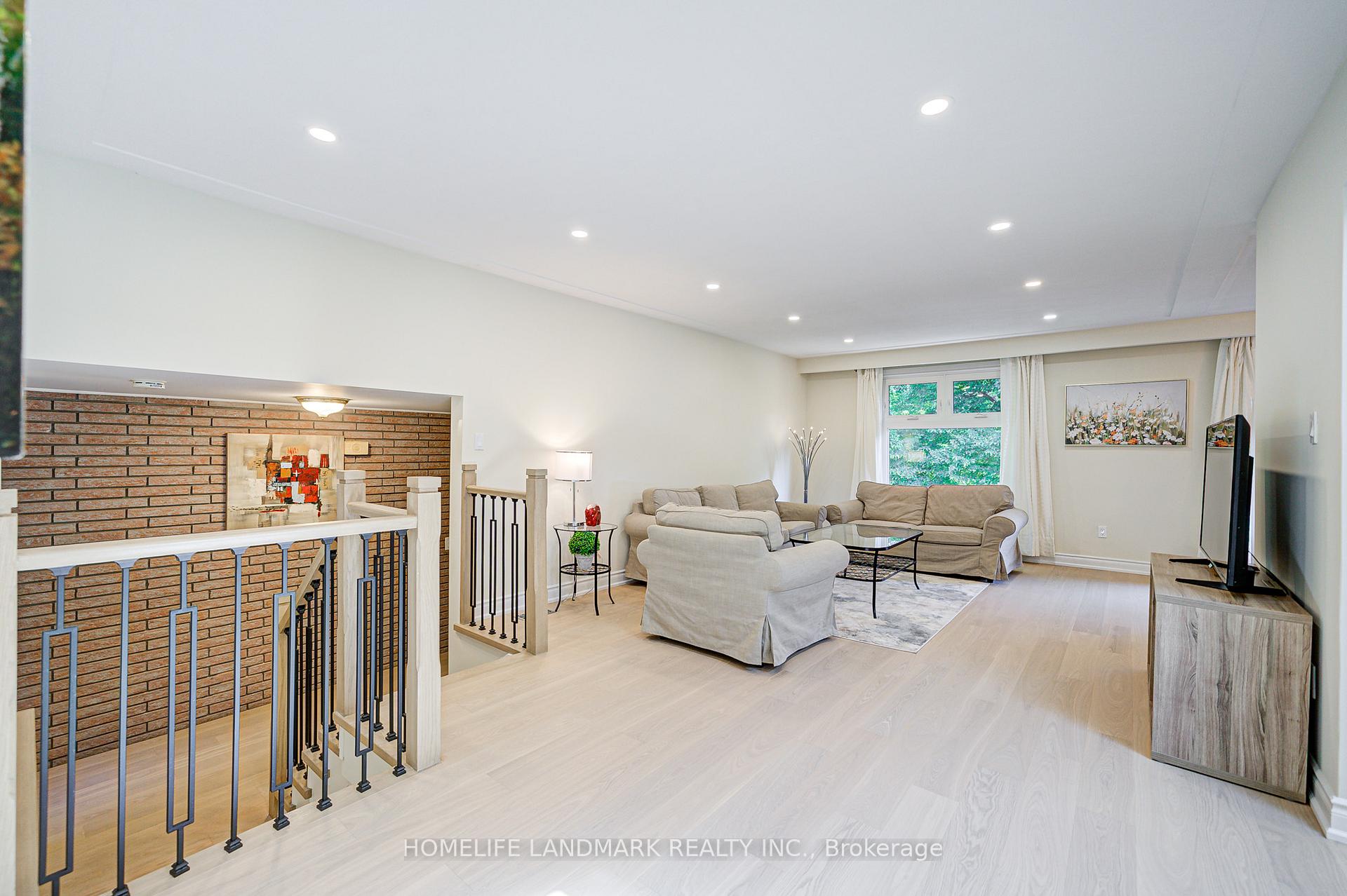 Photo 12 of 19 Sheldon Street, Hamilton, Dundas — HOMEH
