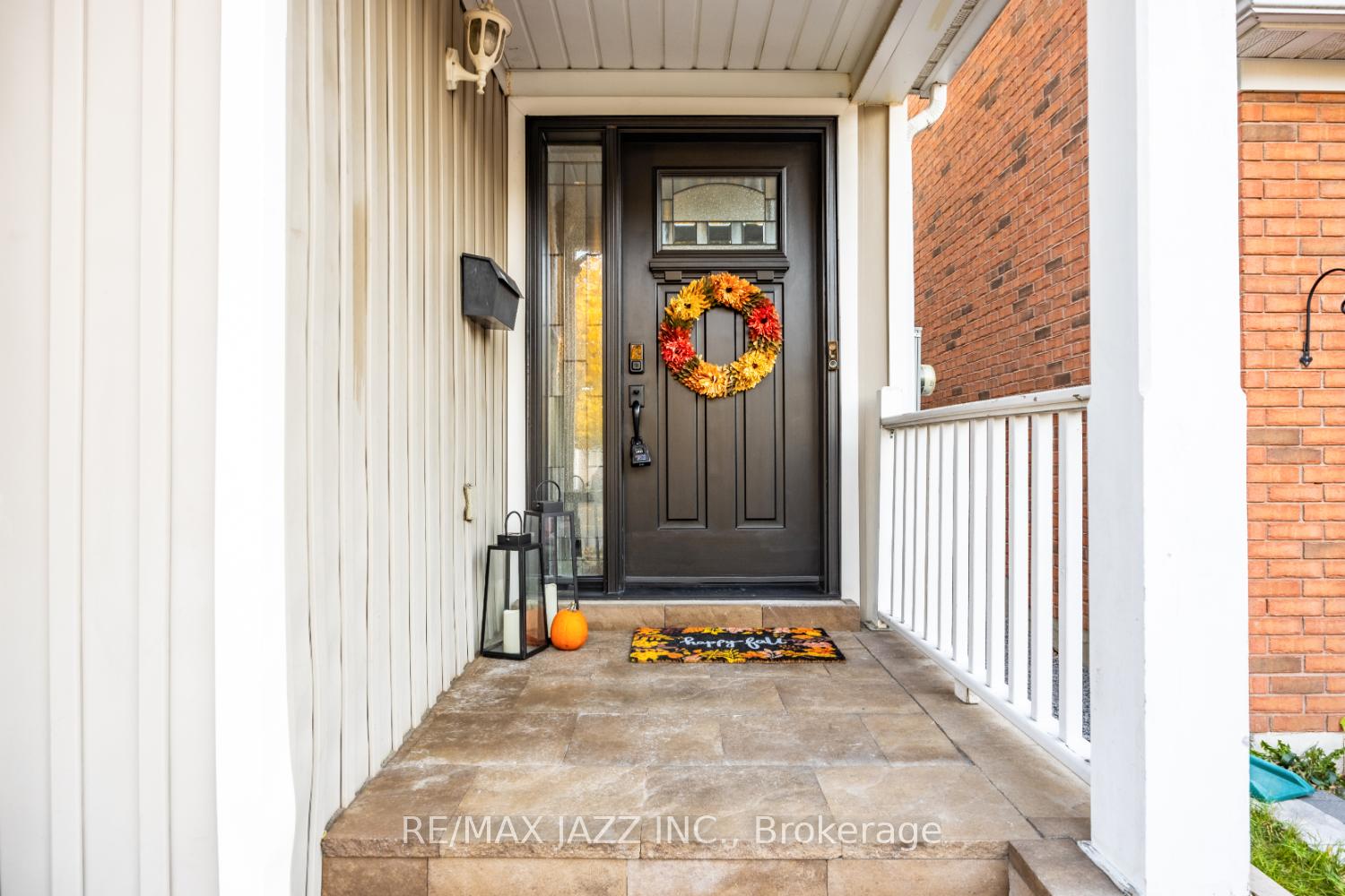 Photo 3 of 1384 Lyncroft Crescent, Oshawa, Taunton — HOMEH