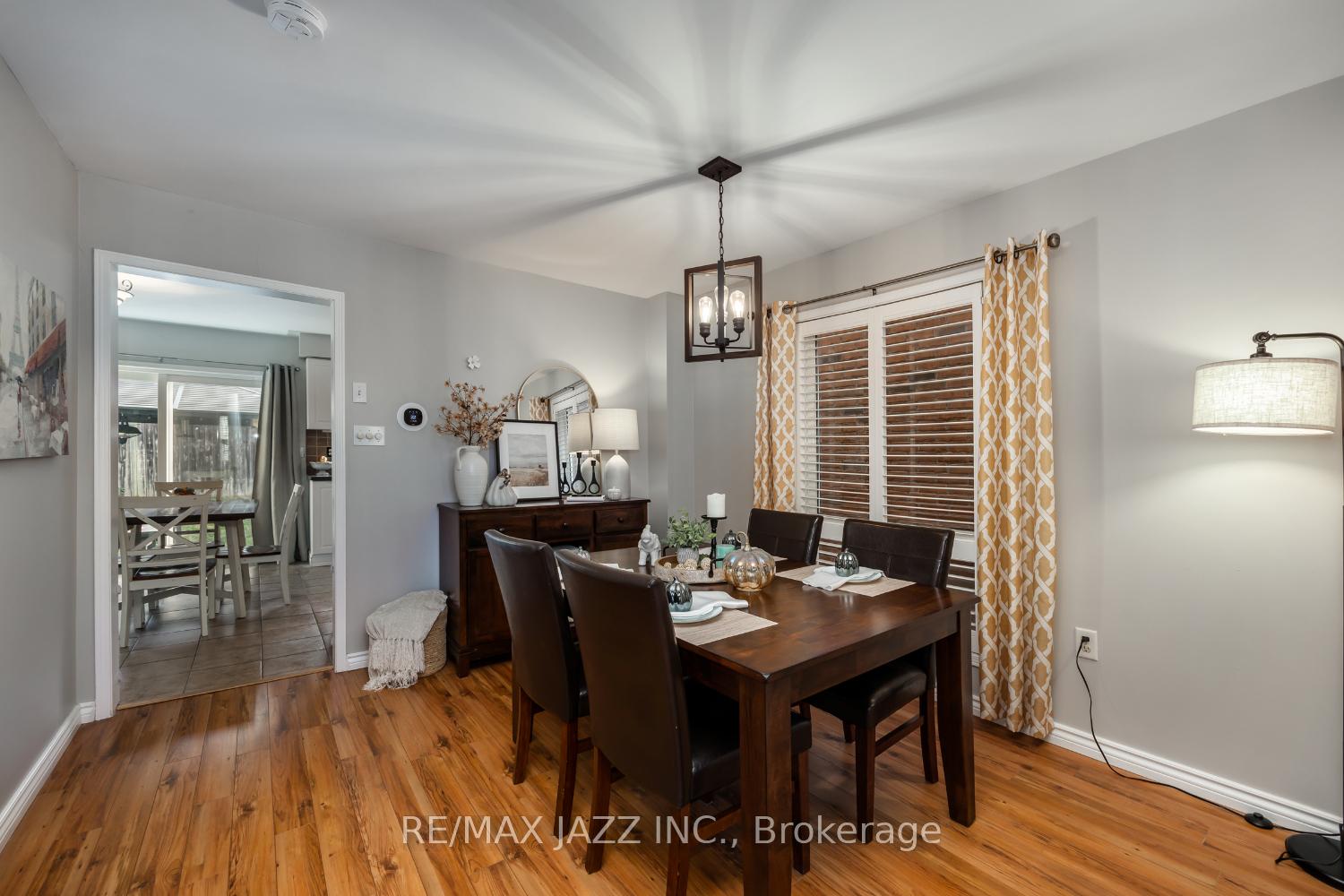 Photo 9 of 1384 Lyncroft Crescent, Oshawa, Taunton — HOMEH
