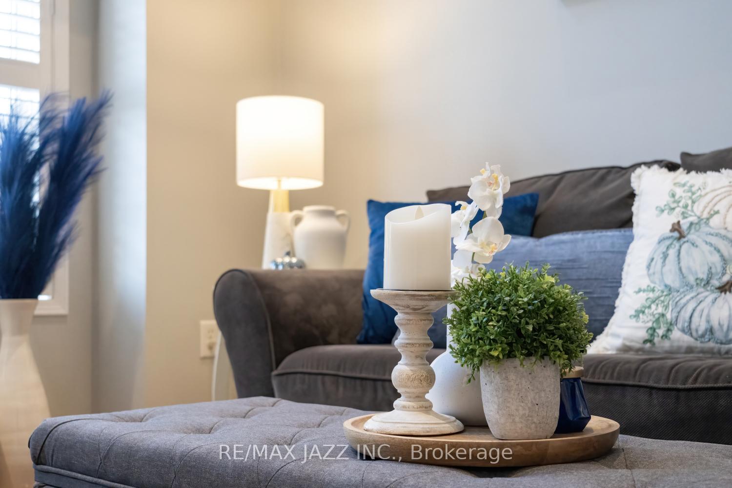 Photo 12 of 1384 Lyncroft Crescent, Oshawa, Taunton — HOMEH