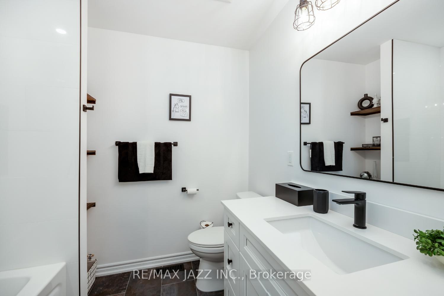 Photo 23 of 1384 Lyncroft Crescent, Oshawa, Taunton — HOMEH