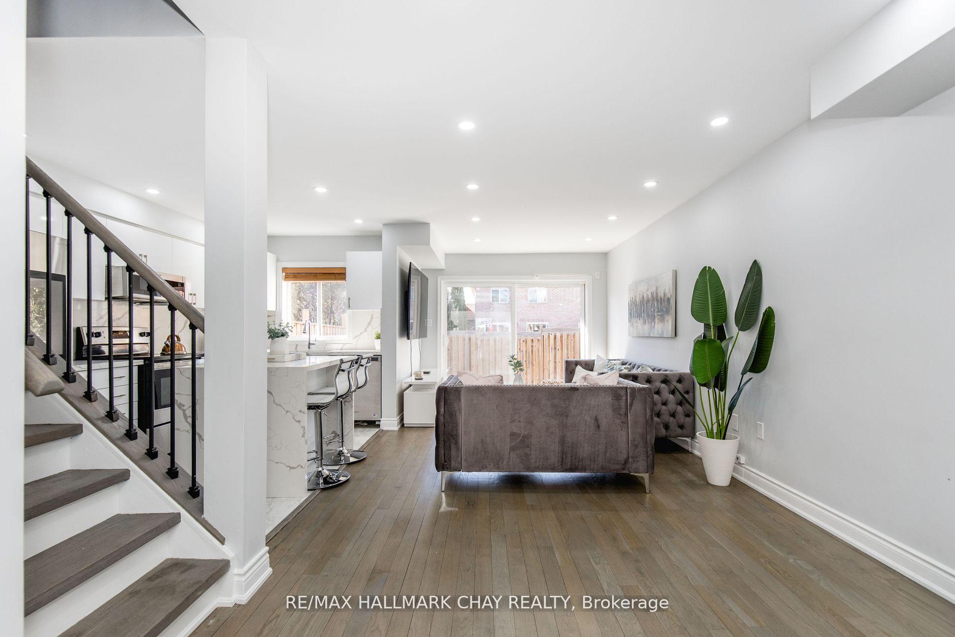 Photo 8 of 112 Sydenham Wells, Barrie, Georgian Drive — HOMEH