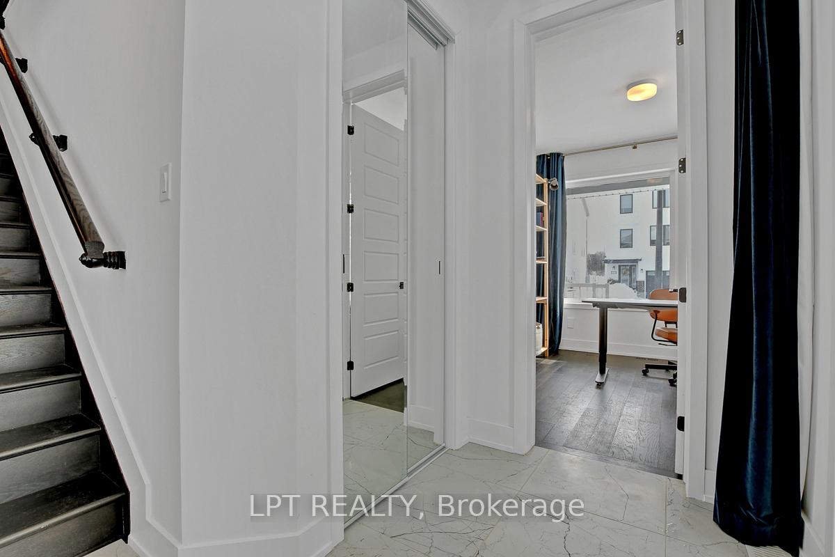 Photo 4 of 2441 Watercolours Way, Ottawa, Barrhaven - Half Moon Bay — HOMEH