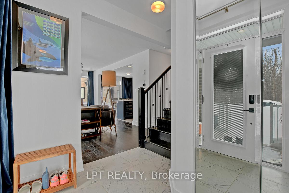 Photo 5 of 2441 Watercolours Way, Ottawa, Barrhaven - Half Moon Bay — HOMEH