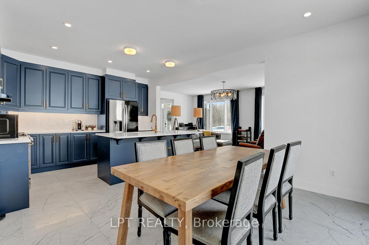 Photo 13 of 2441 Watercolours Way, Ottawa, Barrhaven - Half Moon Bay — HOMEH