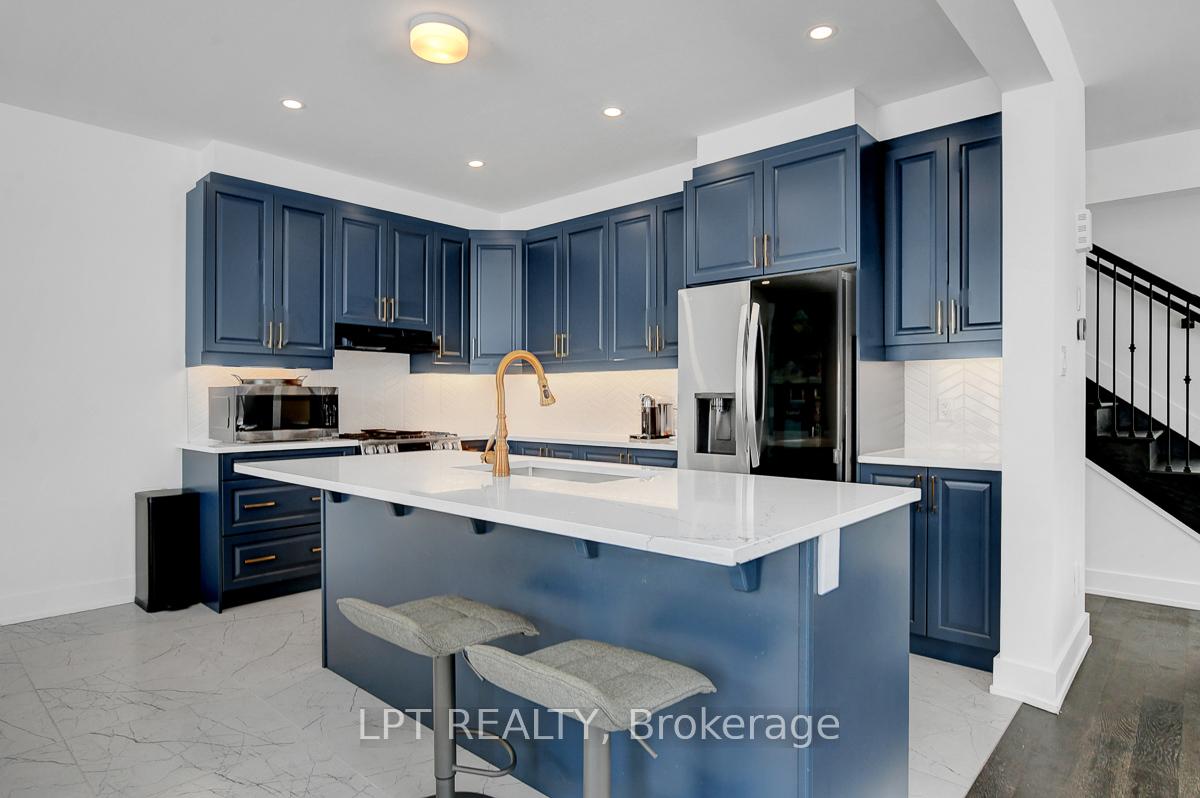 Photo 15 of 2441 Watercolours Way, Ottawa, Barrhaven - Half Moon Bay — HOMEH