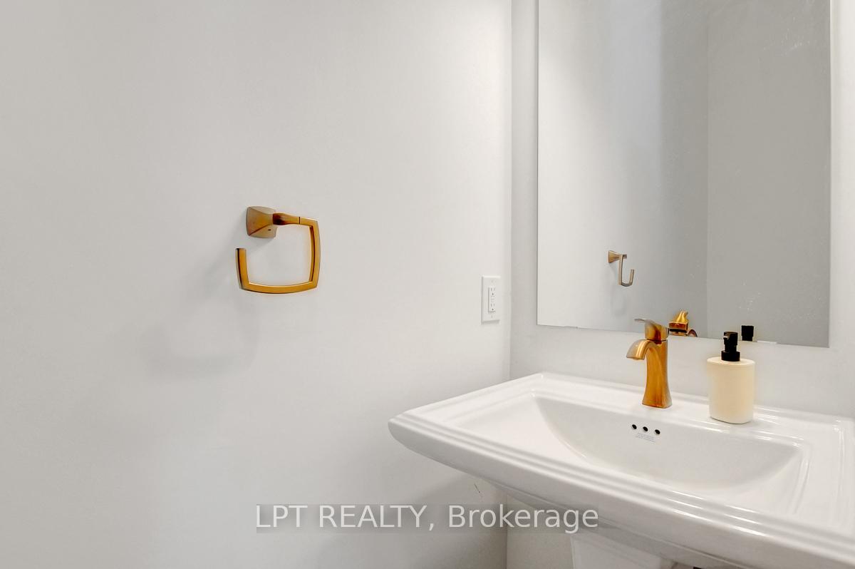 Photo 21 of 2441 Watercolours Way, Ottawa, Barrhaven - Half Moon Bay — HOMEH