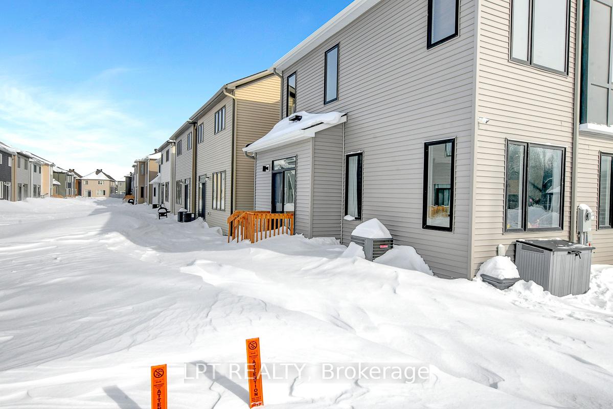 Photo 38 of 2441 Watercolours Way, Ottawa, Barrhaven - Half Moon Bay — HOMEH