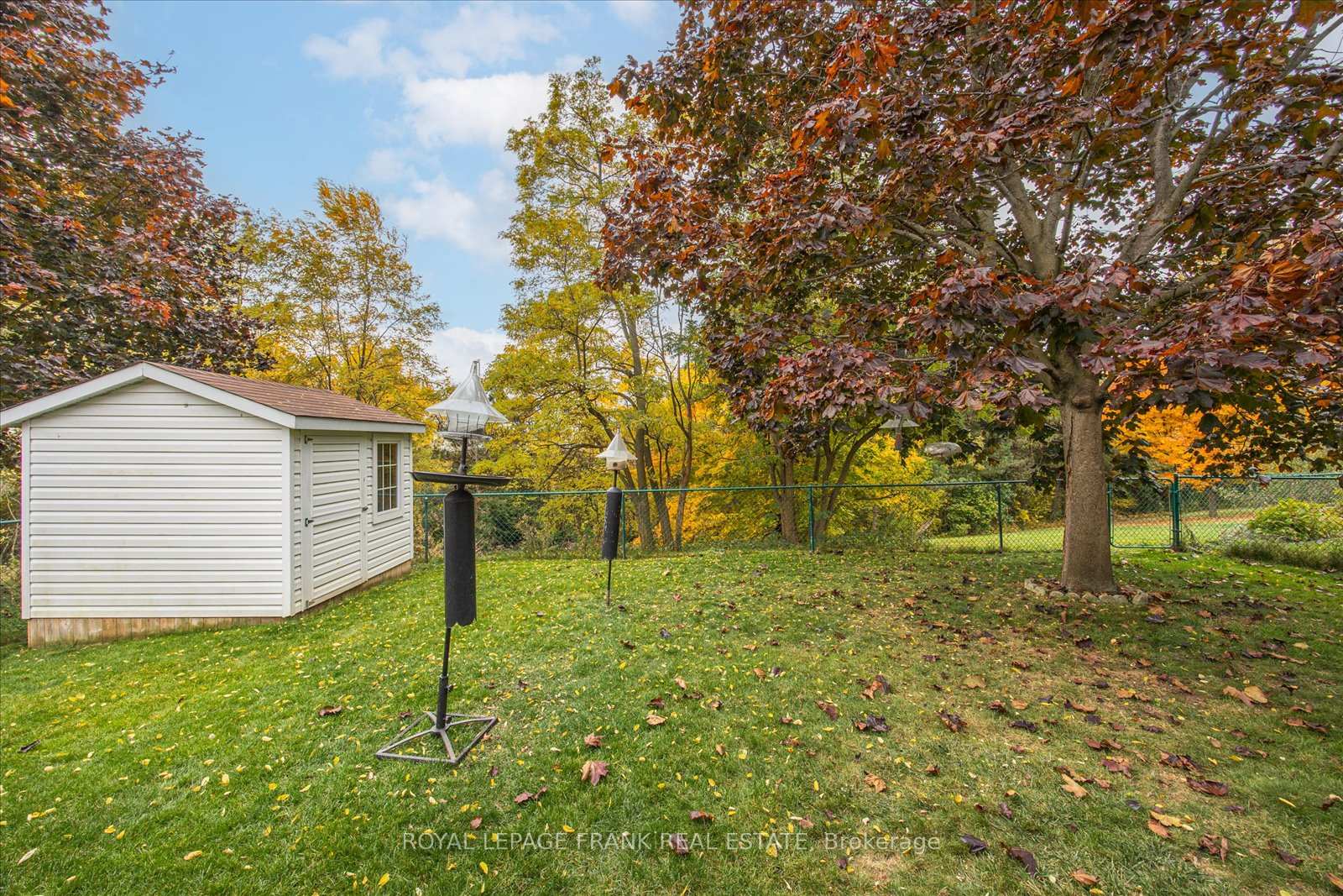 Photo 36 of 696 Down Crescent, Oshawa, Donevan — HOMEH