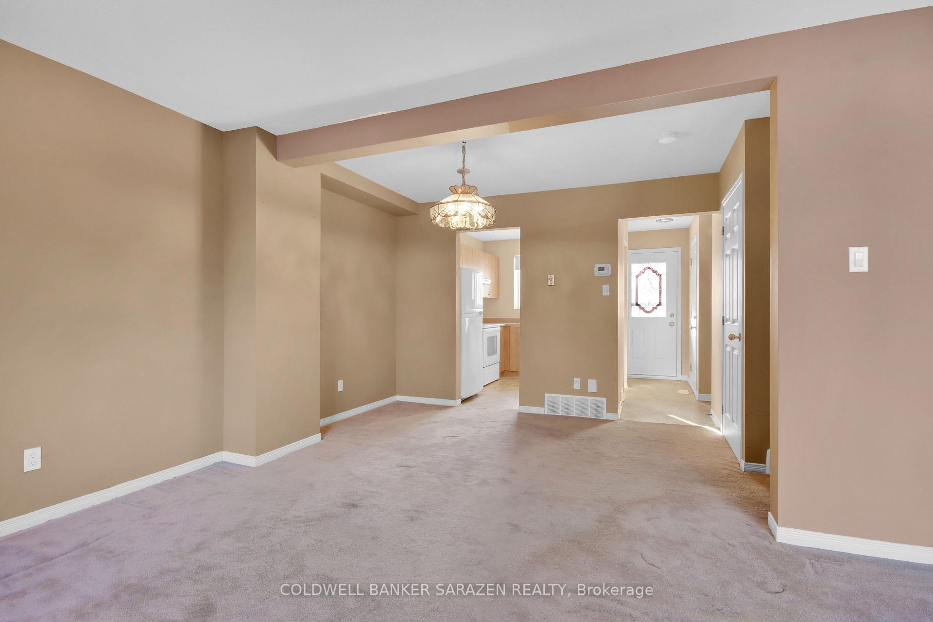 Photo 13 of 9 Airycot Circle, Ottawa, Barrhaven - Pheasant Run — HOMEH
