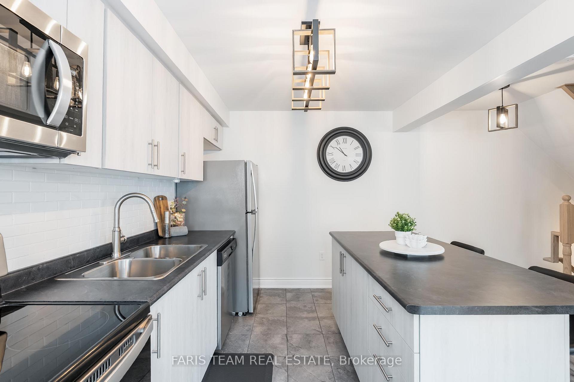 Photo 4 of 54 Andean Lane, Barrie, Rural Barrie Southwest — HOMEH