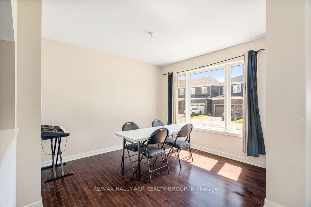 Photo 4 of 745 Eminence Street, Ottawa, Barrhaven - Half Moon Bay — HOMEH