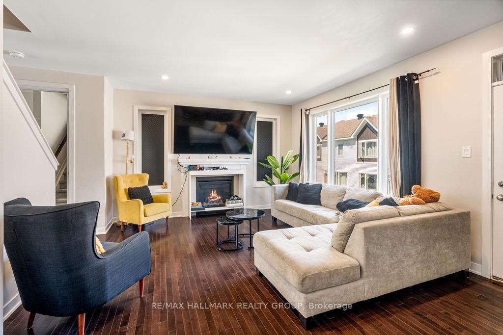 Photo 6 of 745 Eminence Street, Ottawa, Barrhaven - Half Moon Bay — HOMEH