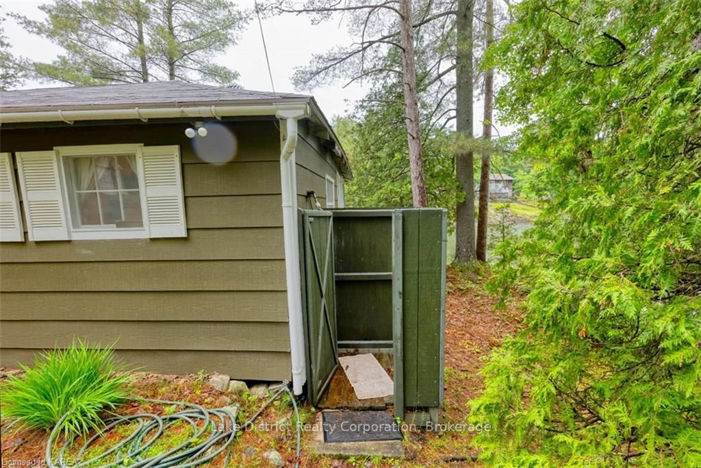 Photo 13 of 1098 Pine Path, Frontenac, Frontenac North — HOMEH